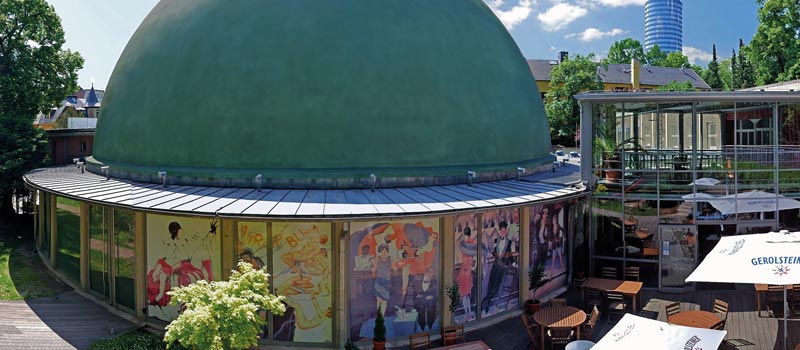 Zeiss-Planetarium Jena Aussenbereich