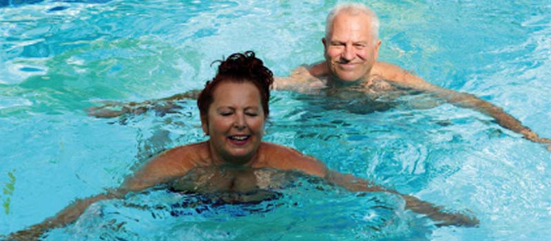 schwimmen, fit bleiben im alter